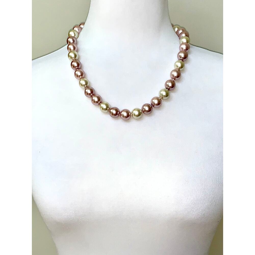 Vintage Kissaka Pink Cream Faux Pearl Statement Necklace - Picture 5 of 9
